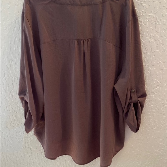 Women's Lavender Gray V-Neck Top - Picture 5 of 7